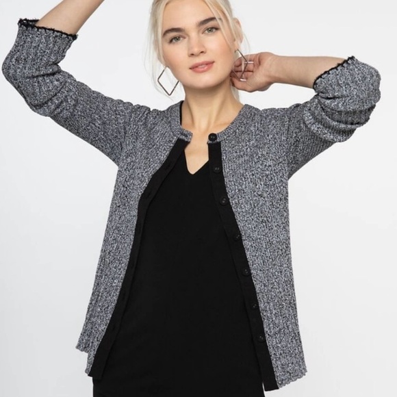 Nic + Zoe Gray & Black Button Down Sweater Cardigan Size Medium - Picture 3 of 9